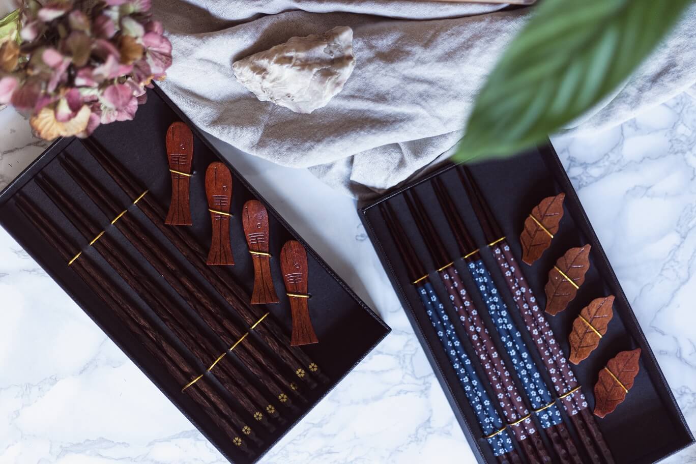 Japanese Chinese Style Chopstick Gift Set- 4 Pairs of Wooden Chopsticks + 4 Chopstick Rests x 2 Sets