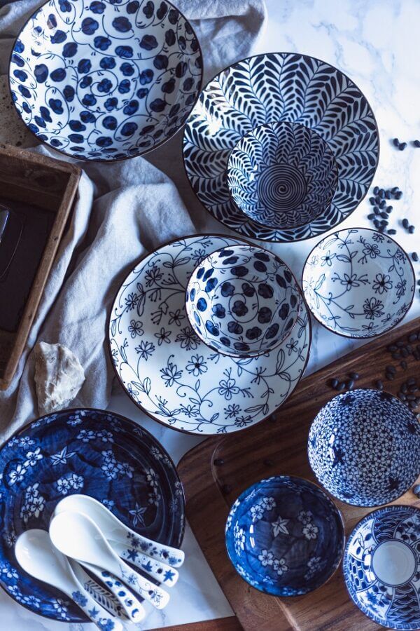 Japanese Chinese Style Rice Bowls Plates Spoons Dinnerware Gift Set-16 Pieces - Image 3