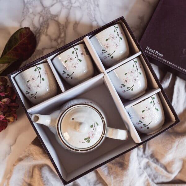Japanese Chinese Blossom Teapot & 5 Teacups Set with Stainless Steel Infuser - Image 3